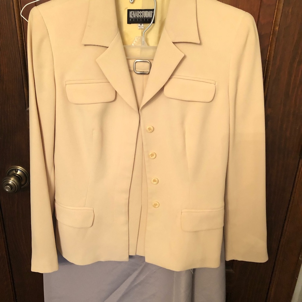 Pretty yellow suit with silver accents